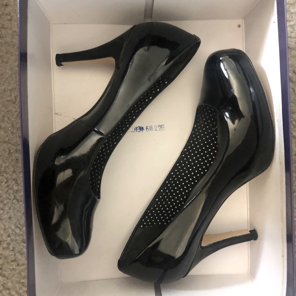 Madden Girl Getta Black Patent Heel